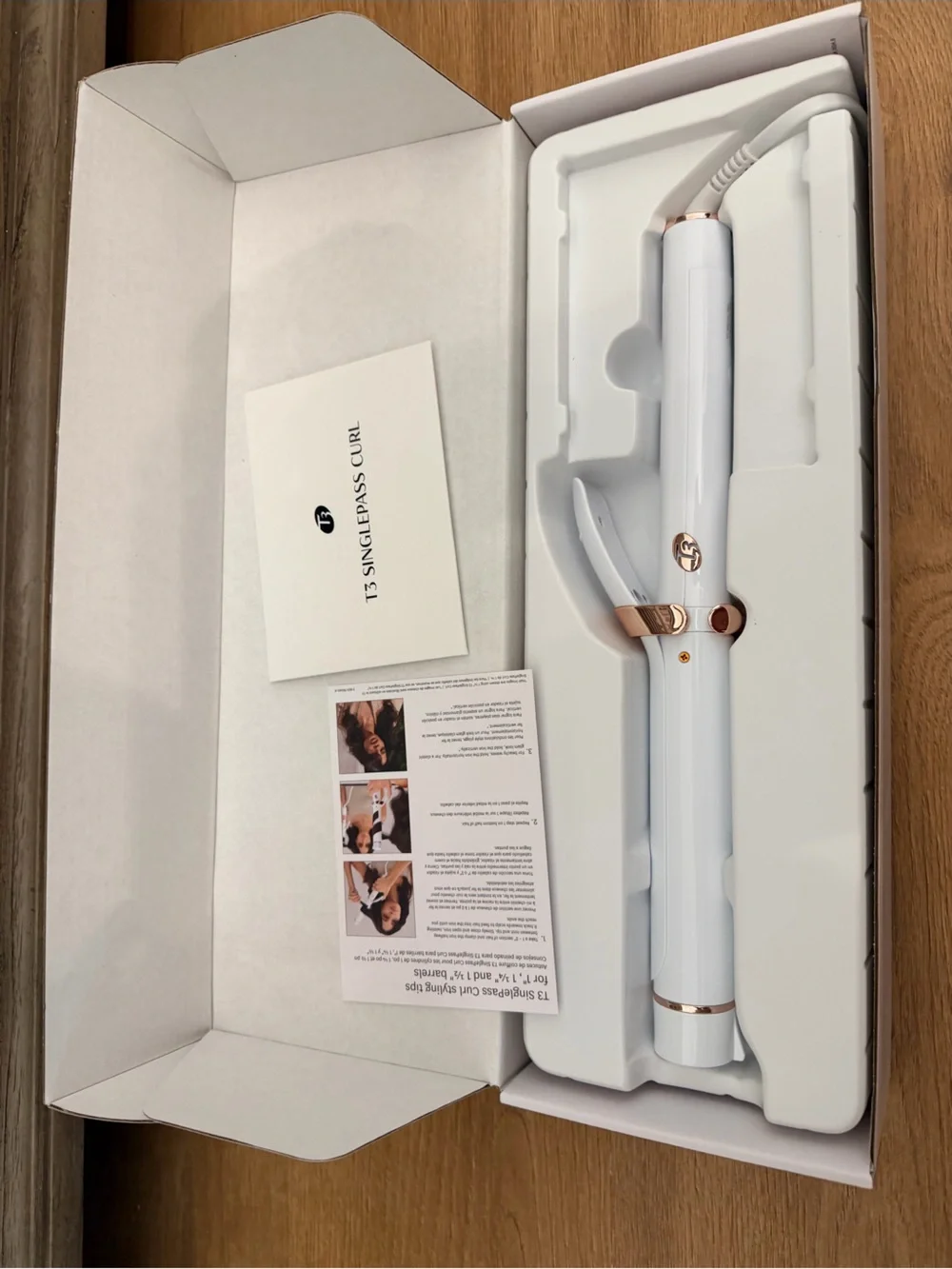 T3 SinglePass Styling Wand in White with Rose Gold Accents